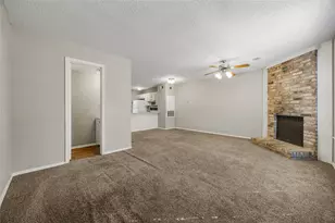 810 Redbud Dr, DeSoto, TX 75115 - Photo 6