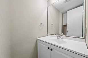 810 Redbud Dr, DeSoto, TX 75115 - Photo 14