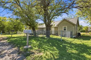 808 Mill St, Itasca, TX 76055 - Photo 20