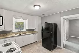 808 Mill St, Itasca, TX 76055 - Photo 14