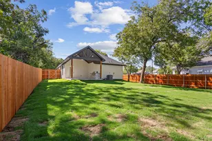 933 N 12th St, Waco, TX 76707 - Photo 26