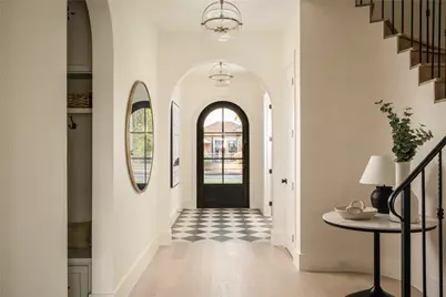 4722 Cowan Avenue, Dallas, TX 75209 - Photo 2
