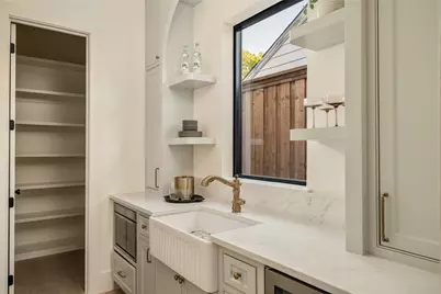4722 Cowan Avenue, Dallas, TX 75209 - Photo 10