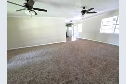 912 Penrod Drive, Granbury, TX 76048 - Photo 4