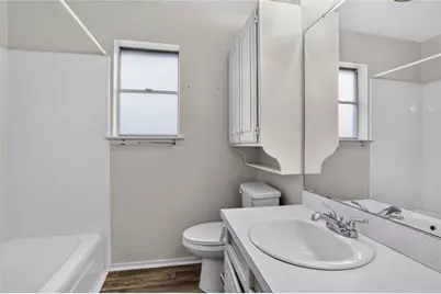 1305 Montclair Street, Arlington, TX 76015 - Photo 10