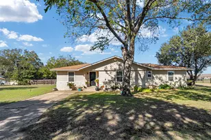 519 Mae Dr, Mabank, TX 75147 - Photo 1