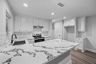 2640 Santa Barbara Dr, Grand Prairie, TX 75052 - Photo 8