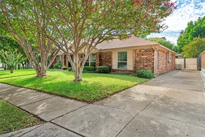 2608 Chestnut Court, Bedford, TX 76022 - Photo 2
