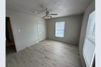 906 S Austin Street, Sherman, TX 75090 - Photo 8