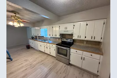 906 S Austin Street, Sherman, TX 75090 - Photo 2
