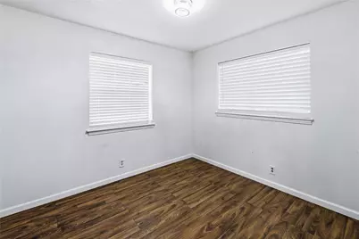 333 Blueberry Lane, Grand Prairie, TX 75052 - Photo 10