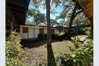 6209 Forest Hill Drive, Forest Hill, TX 76119 - Photo 6