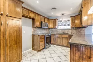 1811 Ferris Ave, Waxahachie, TX 75165 - Photo 12