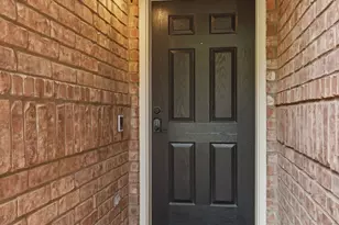 2925 St Andrews Dr, Lewisville, TX 75067 - Photo 4