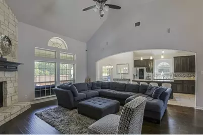 909 Heath Creek Drive, DeSoto, TX 75115 - Photo 14