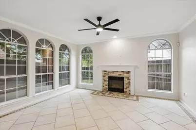 6300 Fox Hunt Drive, Arlington, TX 76001 - Photo 10