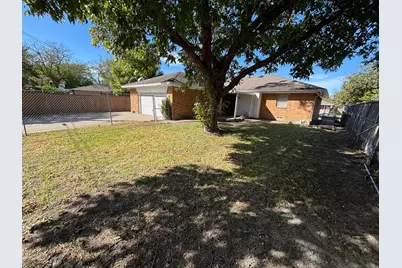 1814 Bardfield Avenue, Garland, TX 75041 - Photo 2