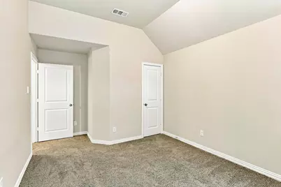 133 Knight Of Realm Boulevard, Lewisville, TX 75056 - Photo 18