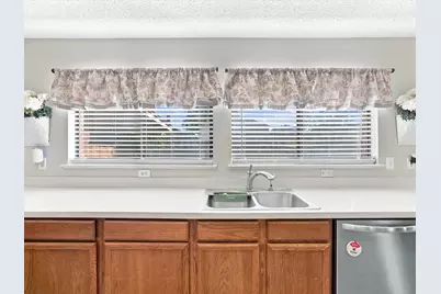 3152 Longbow Drive, Grand Prairie, TX 75052 - Photo 12