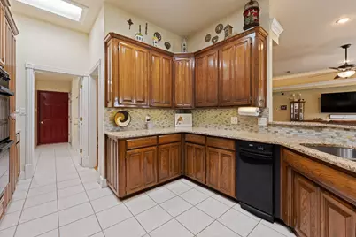 324 Highpoint Road, Burleson, TX 76028 - Photo 18