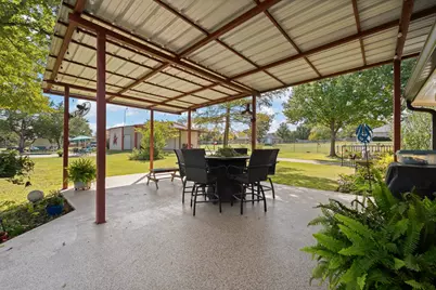 324 Highpoint Road, Burleson, TX 76028 - Photo 12