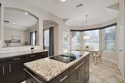 909 Palm Desert Drive, Garland, TX 75044 - Photo 12