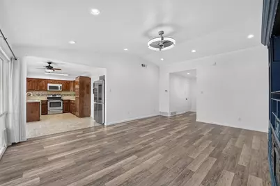 2130 Bowie Drive, Carrollton, TX 75006 - Photo 10