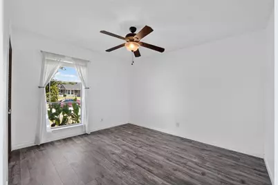 2130 Bowie Drive, Carrollton, TX 75006 - Photo 14