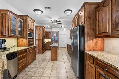 3410 Christina Court N, Athens, TX 75752 - Photo 6
