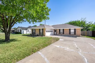 109 E Willow Lane, Princeton, TX 75407 - Photo 1