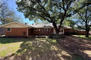 1405 Thompson Dr, Graham, TX 76450 - Photo 32