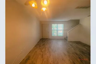 1911 Sutter Street, Fort Worth, TX 76107 - Photo 10