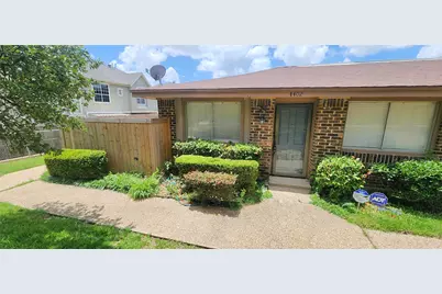 4402 Tophill Lane, Irving, TX 75038 - Photo 2