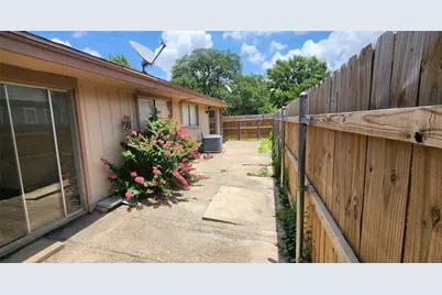 4402 Tophill Lane, Irving, TX 75038 - Photo 22