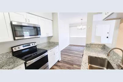 4402 Tophill Lane, Irving, TX 75038 - Photo 6