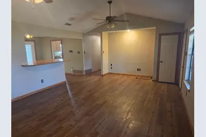 1117 Bradley Drive, Azle, TX 76020 - Photo 12