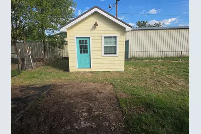 1117 Bradley Drive, Azle, TX 76020 - Photo 10