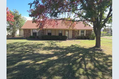 1117 Bradley Drive, Azle, TX 76020 - Photo 2