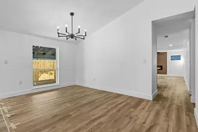 717 Bluebonnet Drive, Grand Prairie, TX 75052 - Photo 12