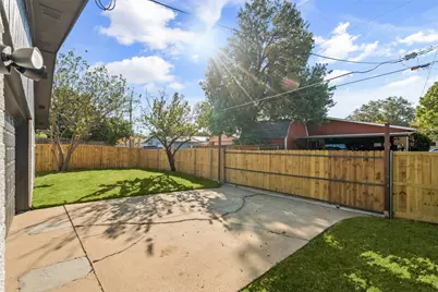 717 Bluebonnet Drive, Grand Prairie, TX 75052 - Photo 38
