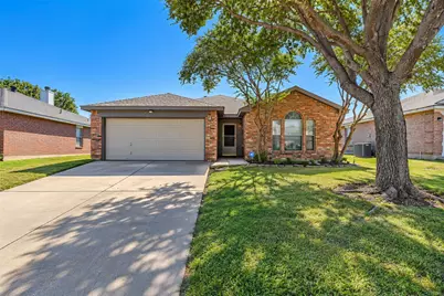 417 Candlestick Trail, Saginaw, TX 76179 - Photo 1
