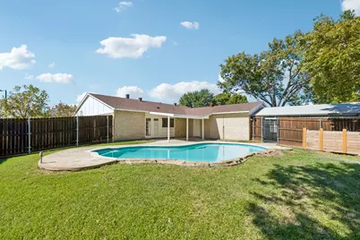 1902 Edna Smith Drive, Garland, TX 75040 - Photo 28