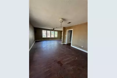 325 Pine Street, Ranger, TX 76470 - Photo 22