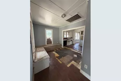 325 Pine Street, Ranger, TX 76470 - Photo 18