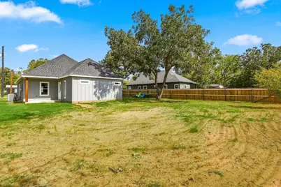 407 Bass Street, Bridgeport, TX 76426 - Photo 30