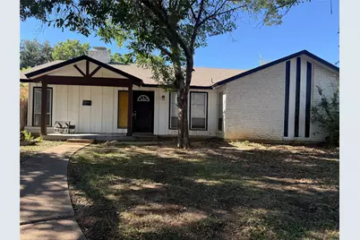 3825 Eugene Court N, Irving, TX 75062 - Photo 2