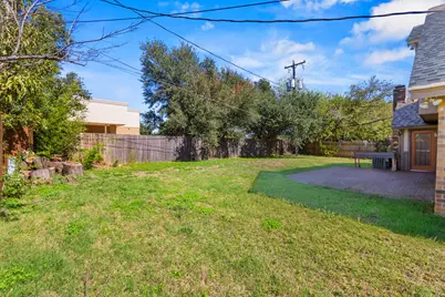 1107 Port Au Prince Drive, Arlington, TX 76012 - Photo 28