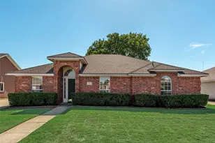412 Overland Trail, Cedar Hill, TX 75104 - Photo 1