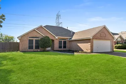 10138 Trail Ridge Drive, Benbrook, TX 76126 - Photo 4