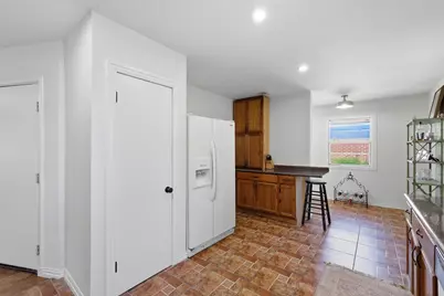 2810 Bonnie View Road, Dallas, TX 75216 - Photo 6